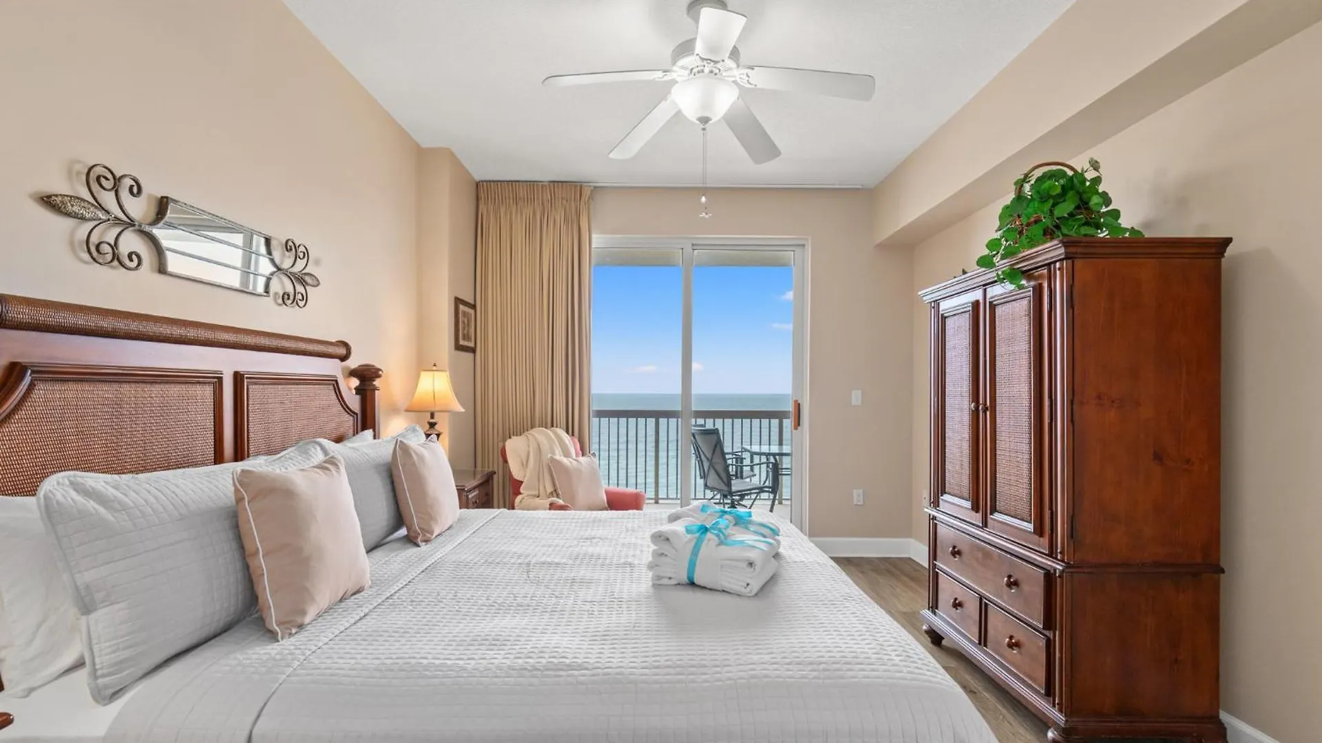 Holiday home Gulf Front Master Br In Sunrise Beach With Amazing Views! Sleeps 7! Panama City Beach
