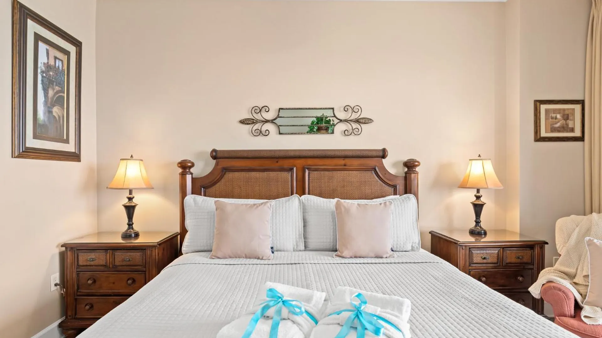 Gulf Front Master Br In Sunrise Beach With Amazing Views! Sleeps 7! Panama City Beach Holiday home