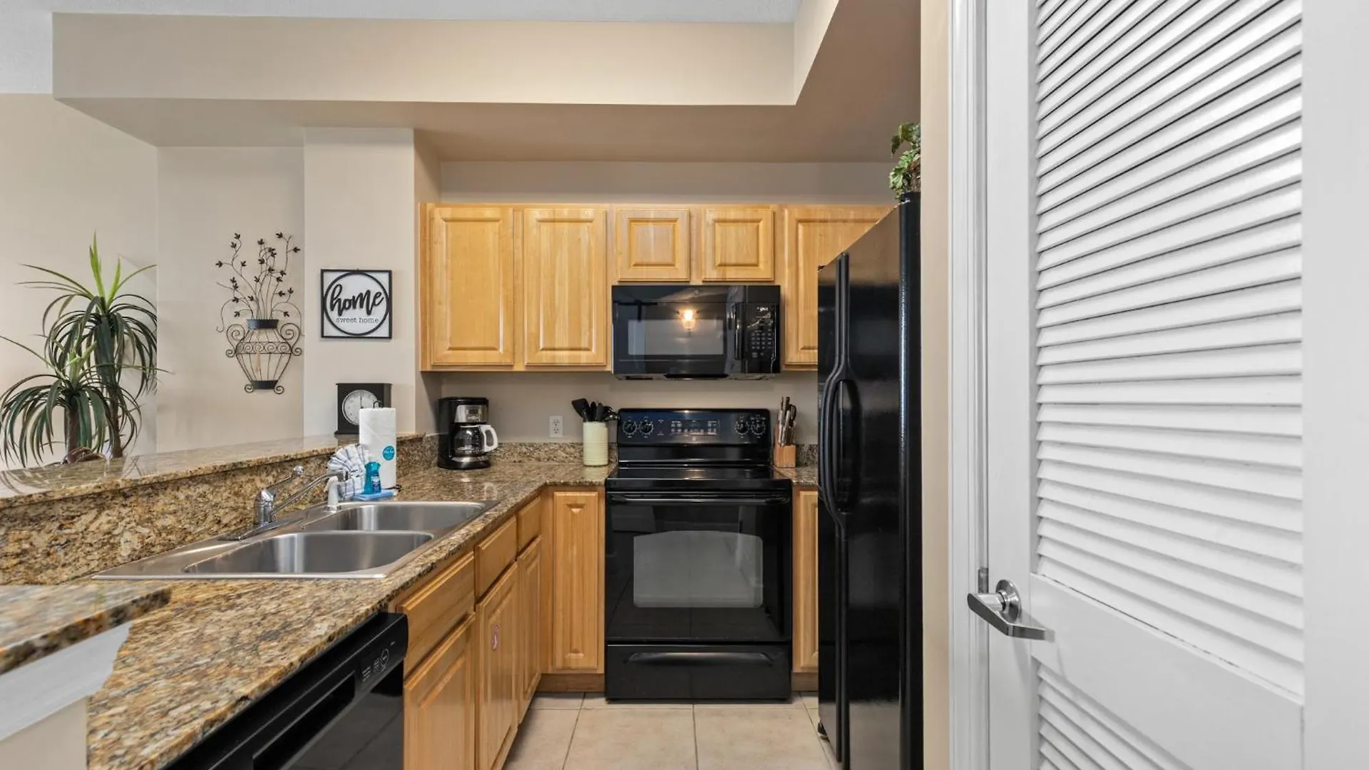 Gulf Front Master Br In Sunrise Beach With Amazing Views! Sleeps 7! Panama City Beach United States